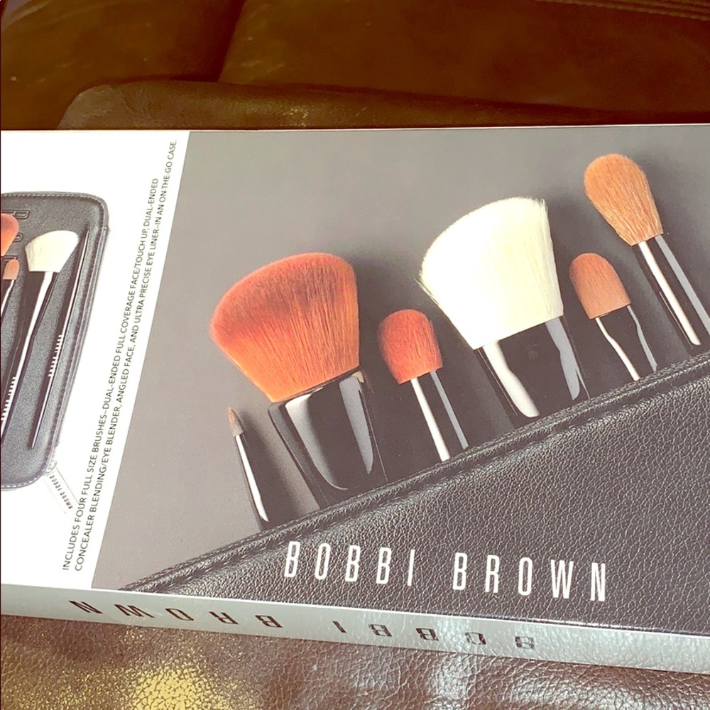 Bobbi Brown Brand New make up brushes